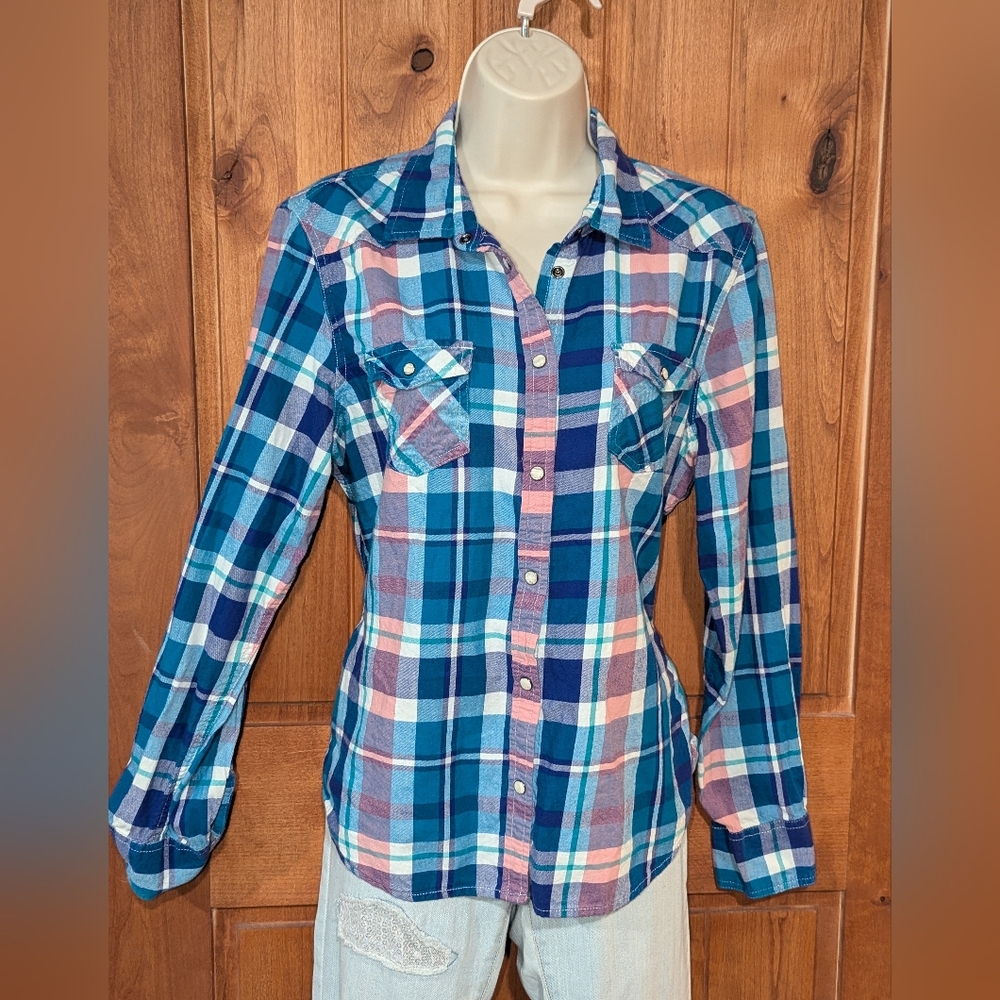American Eagle Outfitters Blue and Pink Plaid Button Down Shirt